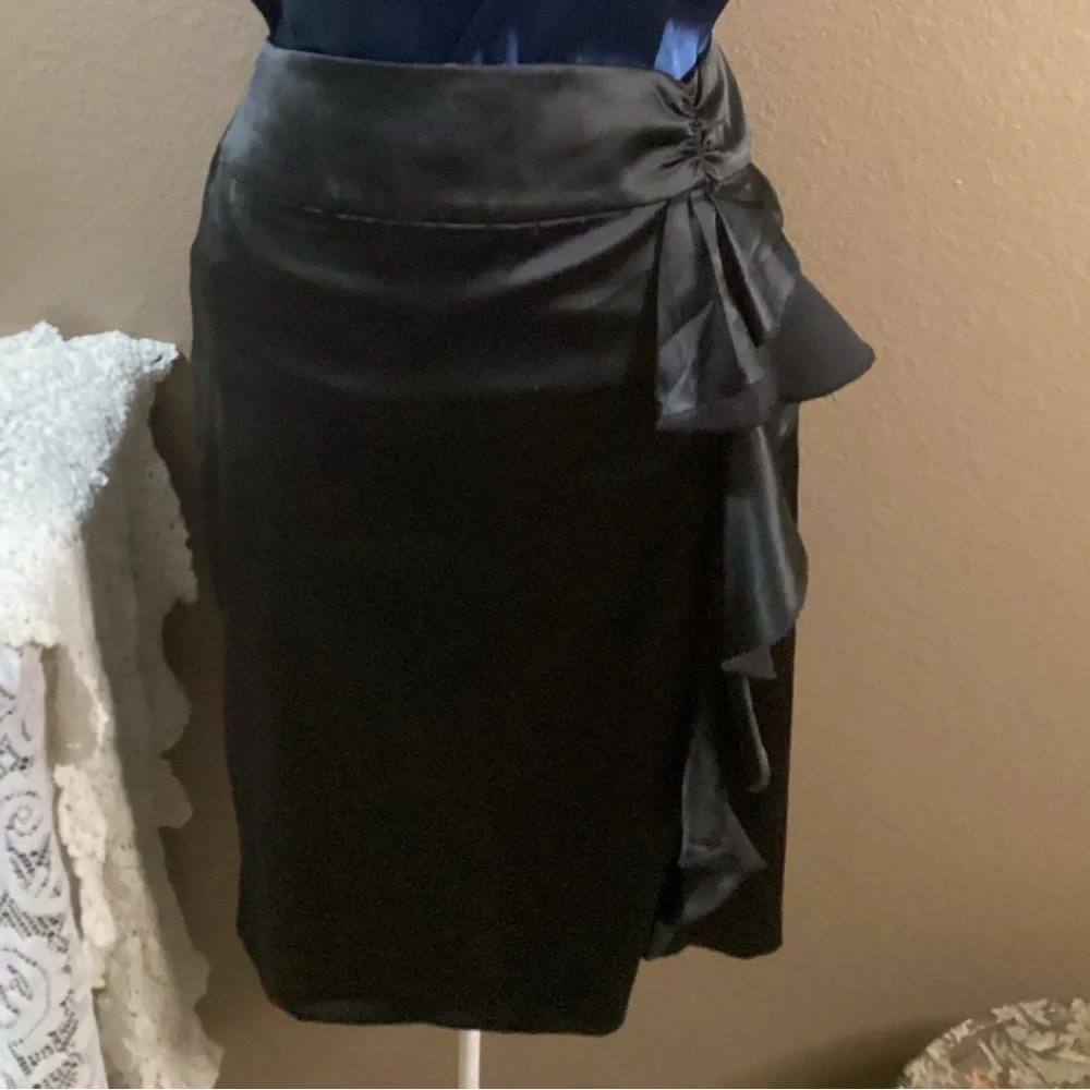 DALIA Collections RUFFLE BLACK SKIRT - Picture 6 of 10